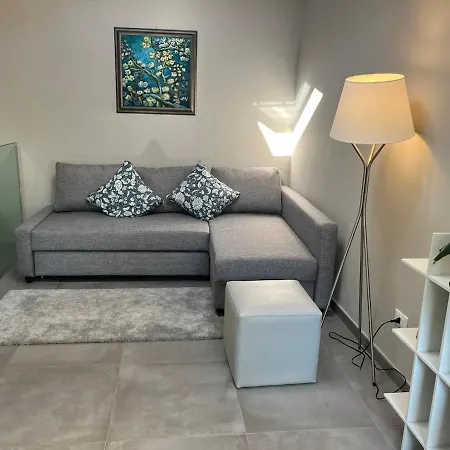 Apartment Cozy Private Historic Center